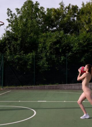 Gu-evere Huney Loves Balls  11