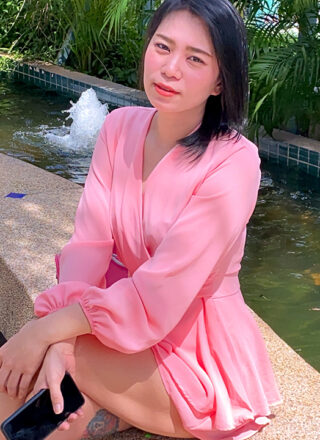 TukTuk Patrol: Ammy B - Lucky Asian MILF