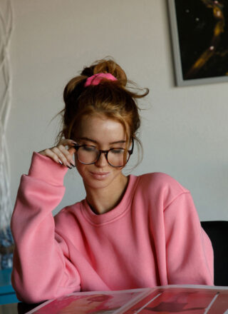 Zishy: Sexy Zoey Luna in Bed 2