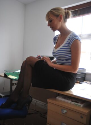 Hayleys Secrets: Hayley Marie Coppin - Office Lover 2