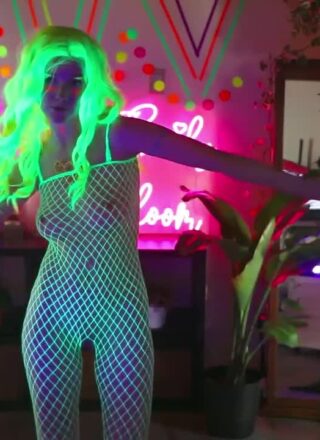 Emily Bloom - Blacklight