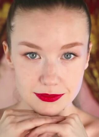 Emily Bloom - Eyes Wide Shut