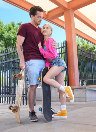 Tiny4k Emma Rosie Big Dick For Skater Girl 1