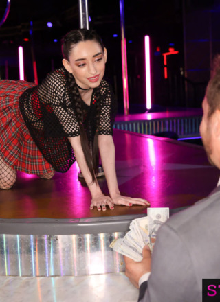 Strippers4k Ronnie Violet Petite Stripper Rides a Fat Dong 1