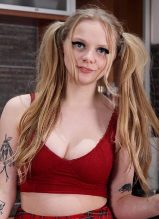 Wank It Now: Cherry Tart - Naughty Neighbour